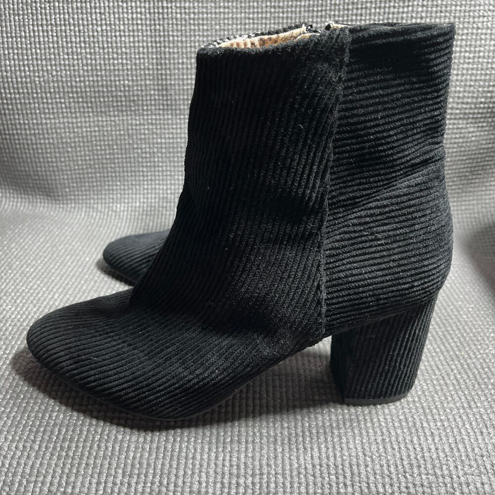 Band of Gypsies Andrea Booties Womens Size 9.5 Black Corduroy Ankle Stacked Heel